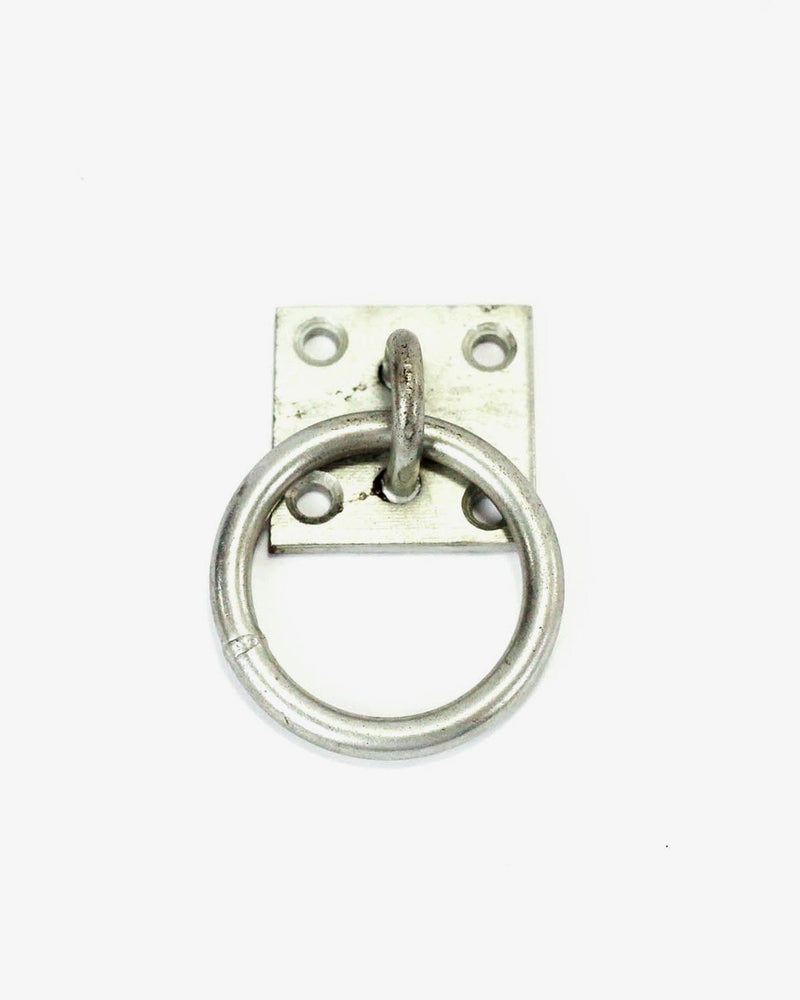 Waldhausen_TieRingOnAPlate_AlSaqb